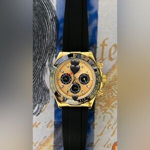 Men’s Luxury Daytona Style Automatic Stainless Steel Watch Gold Dial 40mm